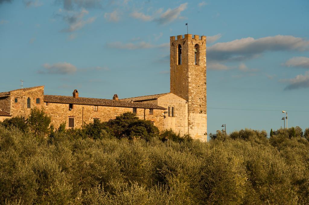 Palazzo Malaspina B&B San Donato in Poggio Bagian luar foto