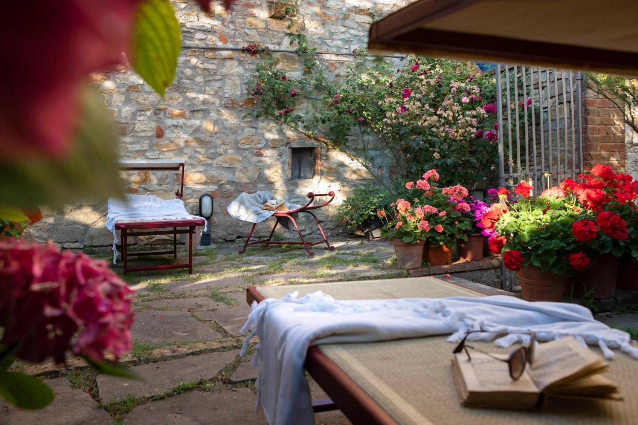 Palazzo Malaspina B&B San Donato in Poggio Bagian luar foto